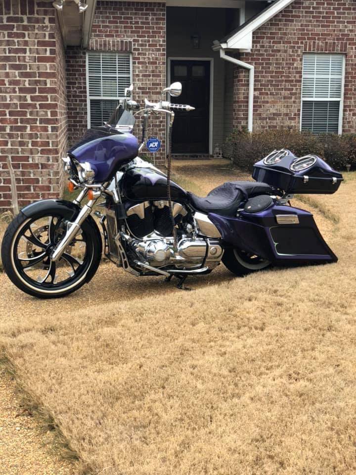 Harley Davidson / Motorcycle Universal Chopped Tour Pack 8"/ 8.8" Audio Box - Bike Life Nation