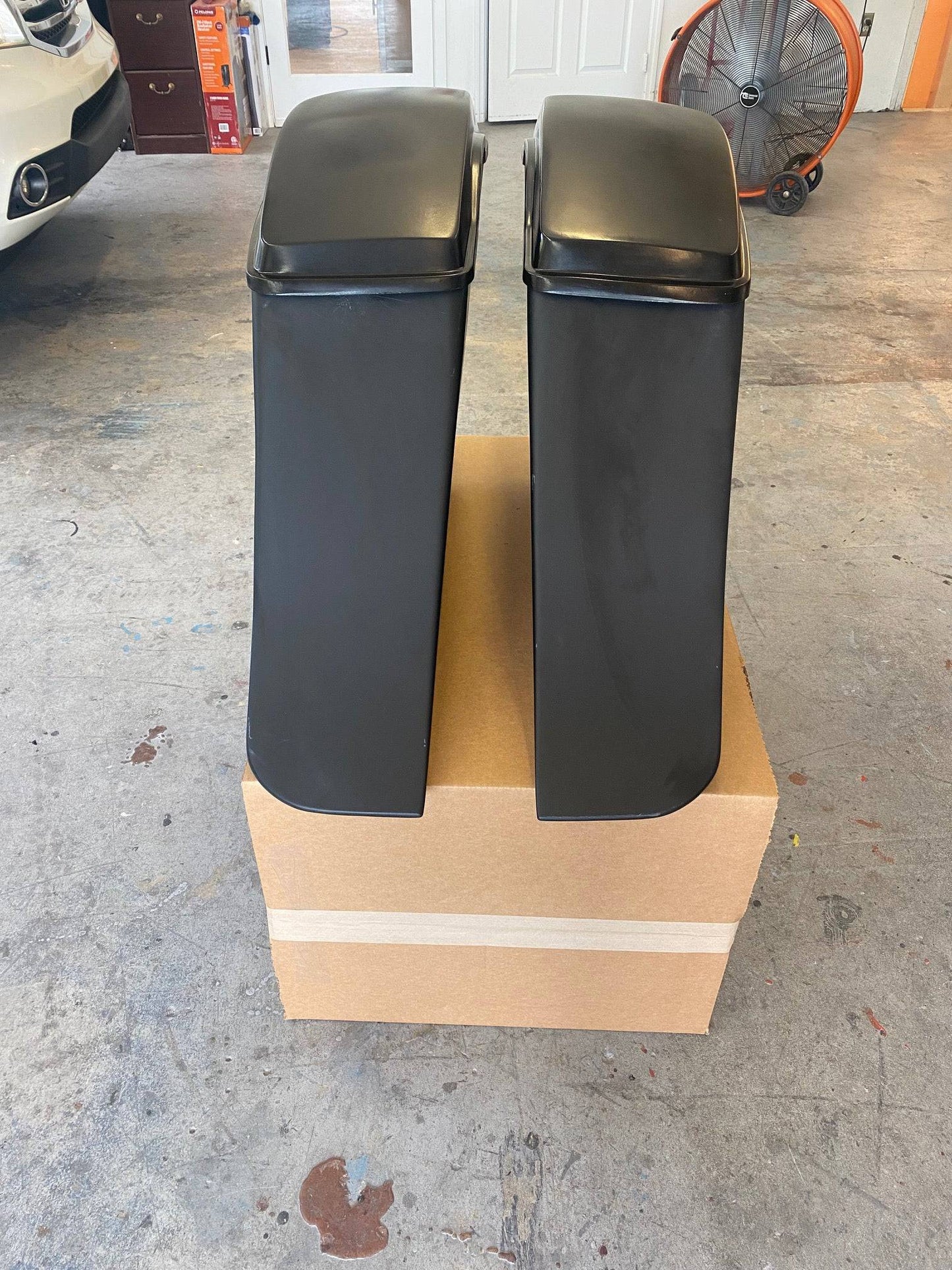 2009-Current Harley Davidson Audio Saddlebags / Fender Air Space Touring Bagger - Bike Life Nation