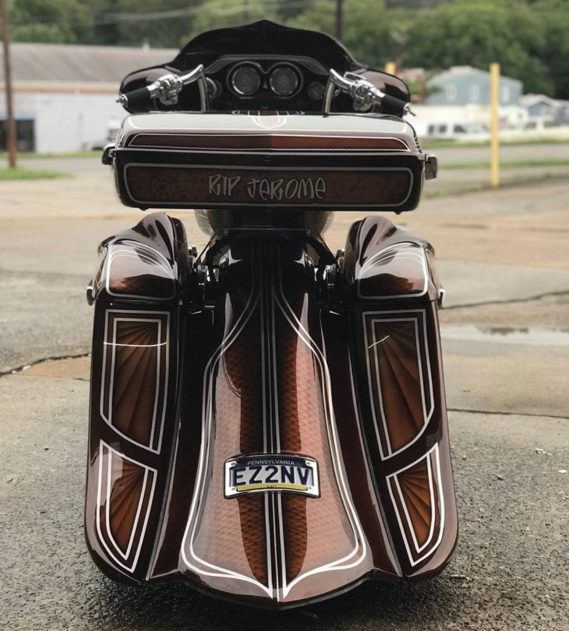Harley Davidson Flh Touring 8" Down 18" Back Addict Stretched Saddlebags - Bike Life Nation