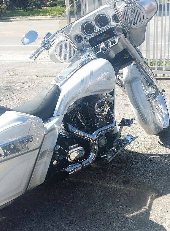 1997-2007 Street Glide Stretched Extended Side Cover Gas Tank Shrouds Bagger - Bike Life Nation