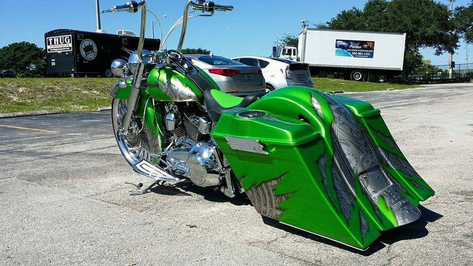 Harley Davidson Softail Drop Back Stretched Extended Saddlebags / fender Deluxe Heritage - Bike Life Nation