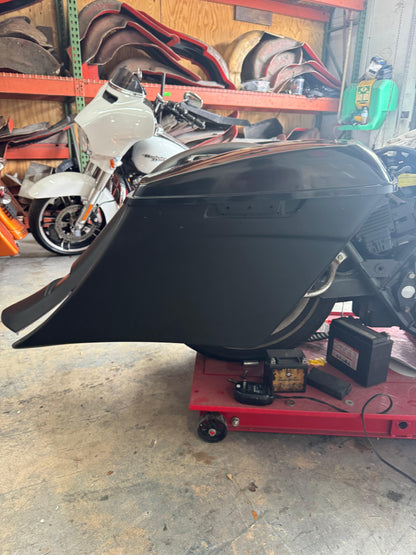 1997-2008  Harley Davidson Stretched Saddlebags With Dual exhaust - Bike Life Nation