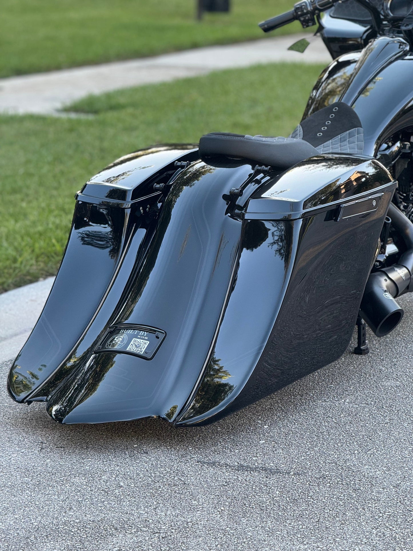 Harley Davidson Flh Touring 8" Down 18" Back Addict Stretched Saddlebags - Bike Life Nation