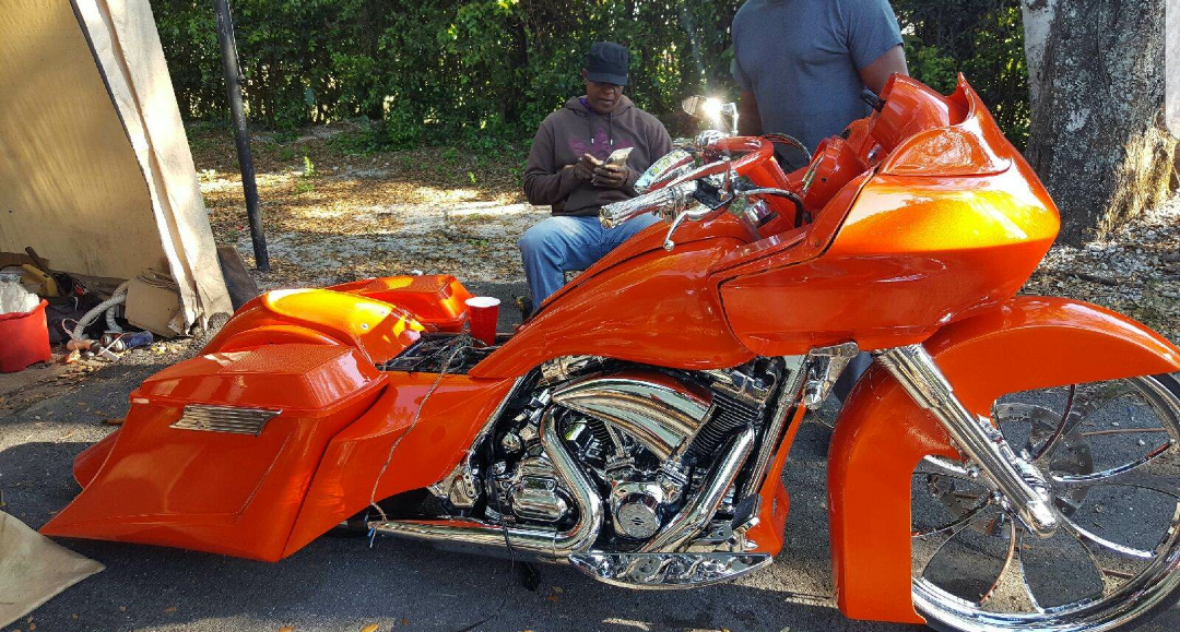 Harley Davidson Flh Touring 6" Down 14" Back Stretched Scalloped Saddle Bags